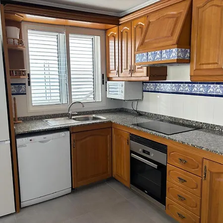 Сasa de vacaciones Casa Mediterránea Junto Al Mar. *